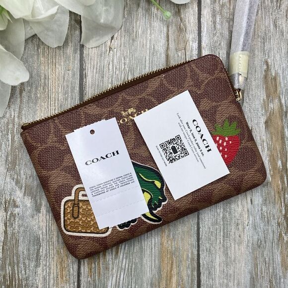 Coach Wristlet In Signature Canvas With Sticker Print Rexy Wallet Bag Purse - Picture 5 of 10